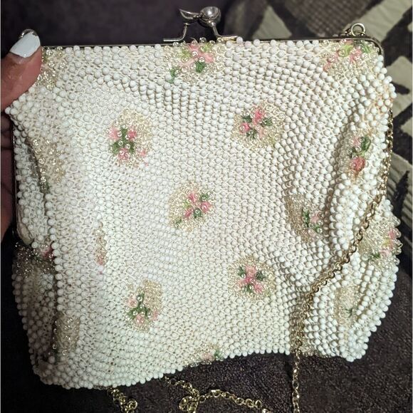 Beautiful party fully beaded clutch - Picture 2 of 6